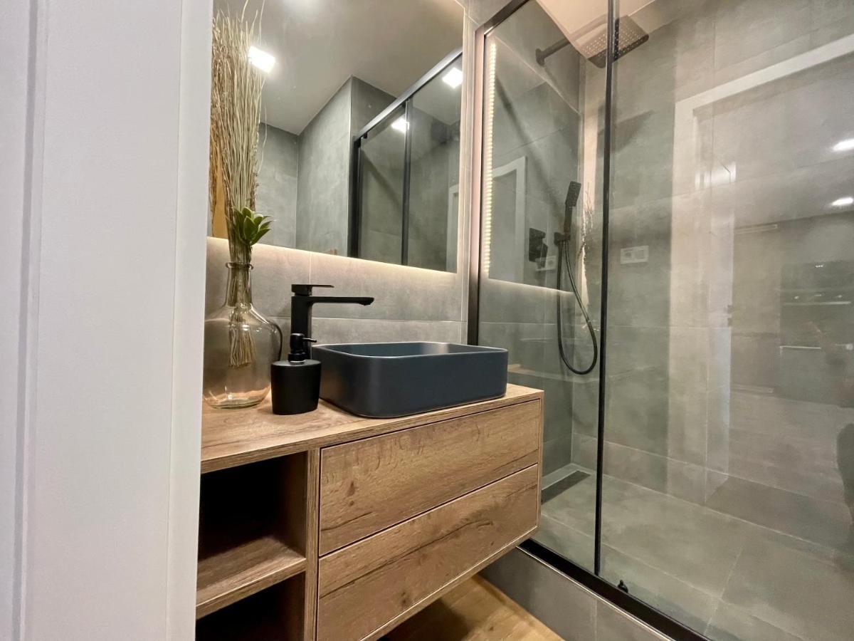 Luxusní nově zrekonstruovaný Apartmán 2kk - 47m2 - Ostrava Centrum Esterno foto